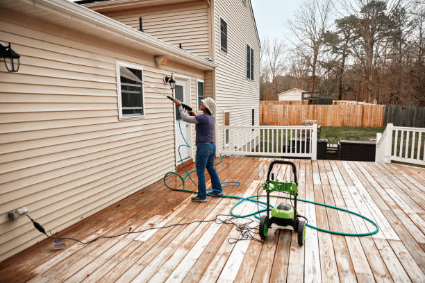 Fence Pressure Washing in Clifton, IL