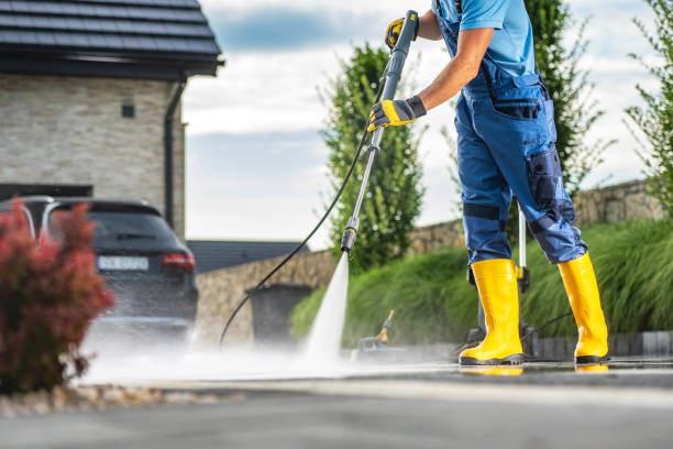 Pressure Washing Contractors in Clifton, IL